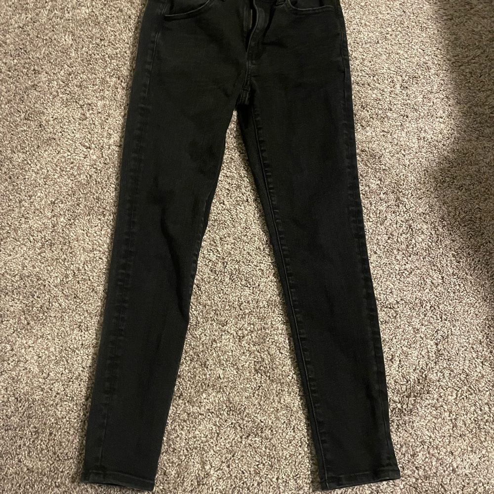 American Eagle Short Black Skinny Jean